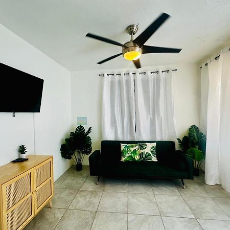 Tropical Getaway Villa Aguadilla Eksteriør bilde