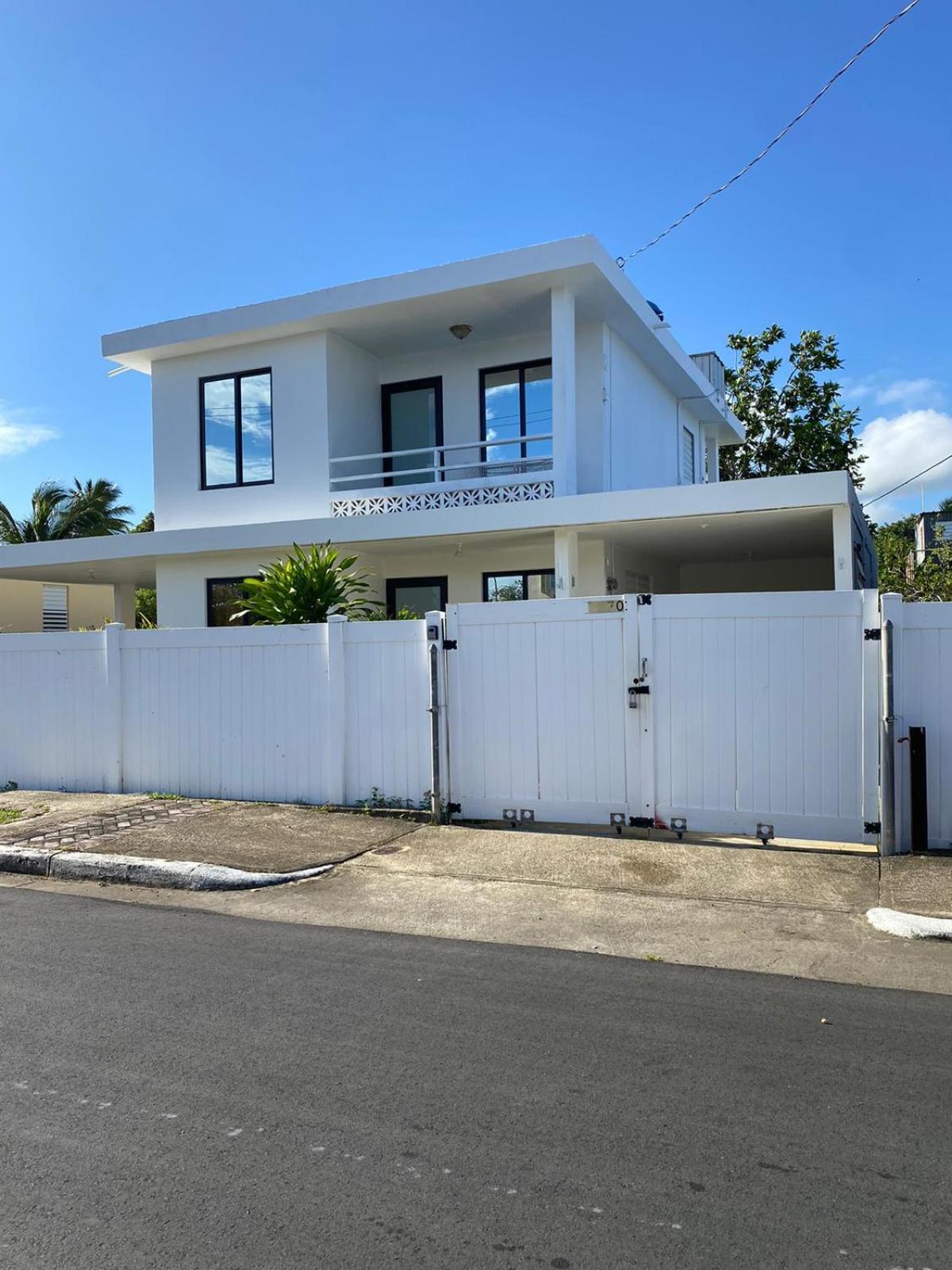 Tropical Getaway Villa Aguadilla Eksteriør bilde