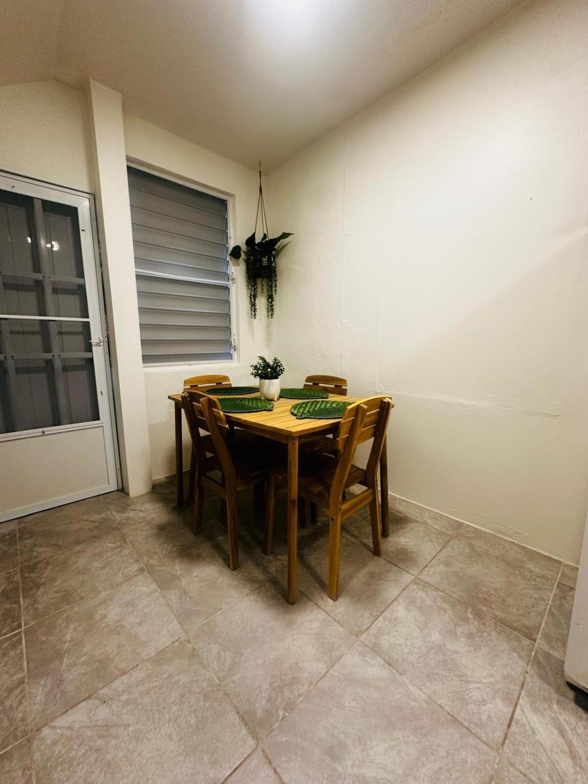Tropical Getaway Villa Aguadilla Eksteriør bilde
